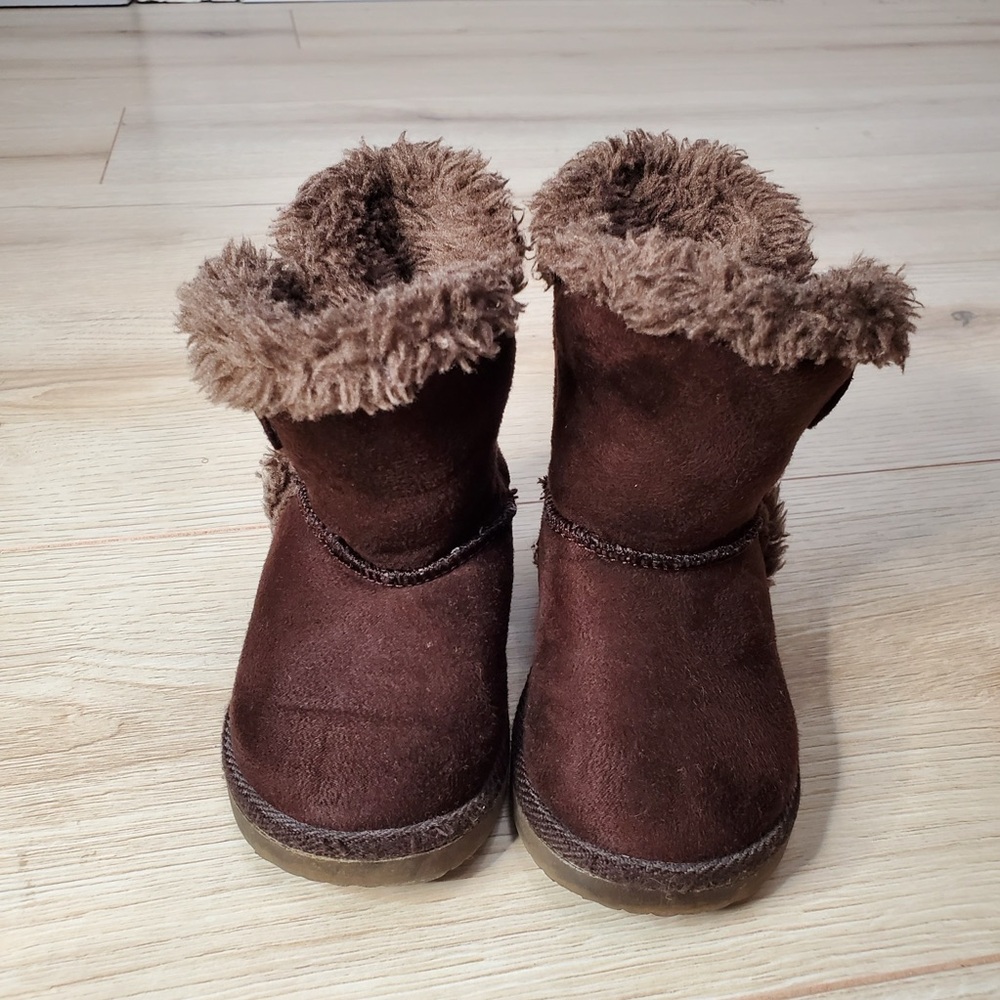 Airwalk Chocolate Brown Faux Fur Lined Boots